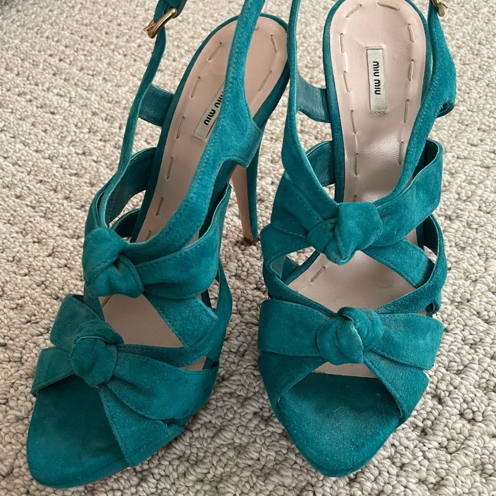 Beautiful Miu Miu teal suede platform heels EUC!